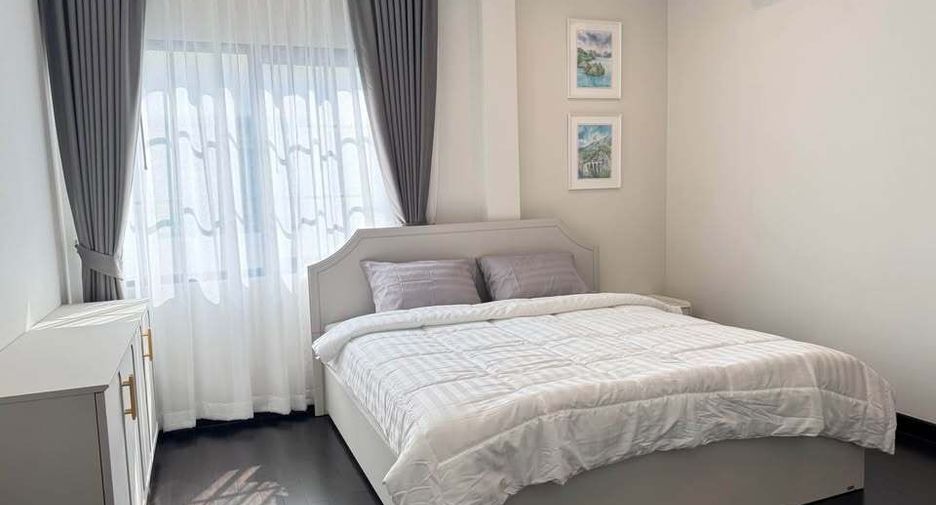 Haus zur Miete mit 5 Zimmer in Bang Phli, Samut Prakan