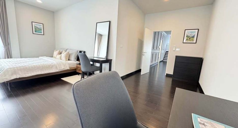 Haus zur Miete mit 5 Zimmer in Bang Phli, Samut Prakan