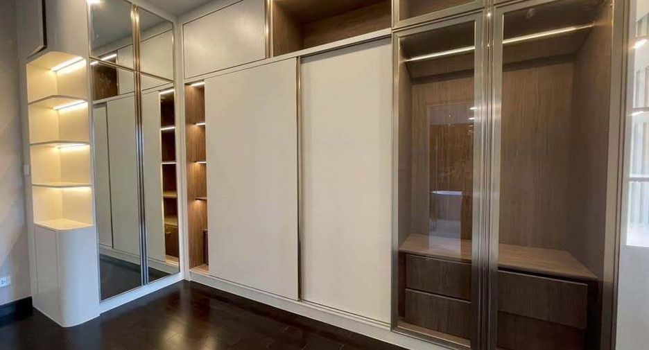 Haus zur Miete mit 5 Zimmer in Bang Phli, Samut Prakan