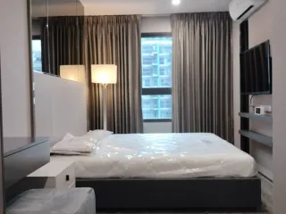 Wohnung zur Miete mit 1 Zimmer in Bang Rak, Bangkok