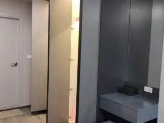 Wohnung zur Miete mit 1 Zimmer in Bang Rak, Bangkok
