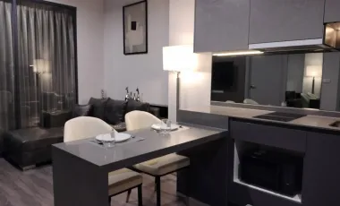 Condo en alquiler de 1 habitaciones en Bang Rak, Bangkok