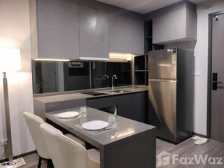 Wohnung zur Miete mit 1 Zimmer in Bang Rak, Bangkok