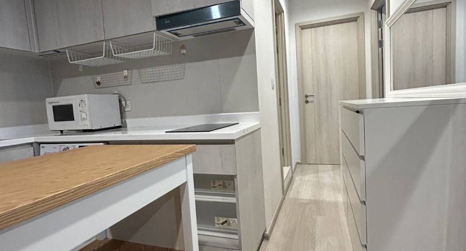Condo en alquiler de 2 habitaciones en Pathum Wan, Bangkok