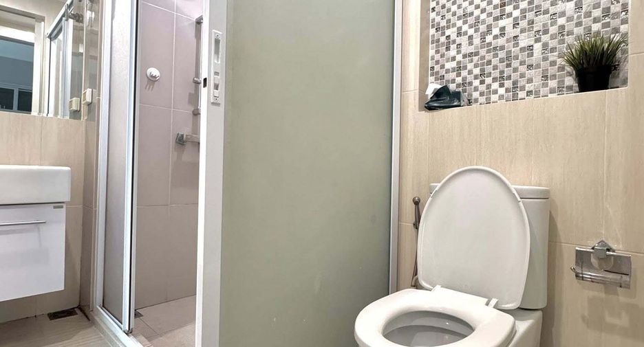 Аренда 1 кровать кондо в Хуаи Кхщанг, Бангкок