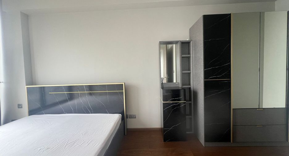 Wohnung zur Miete mit 2 Zimmer in Khlong Toei, Bangkok