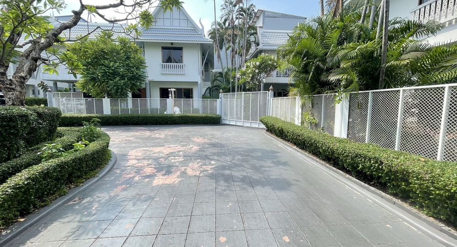 Villa zur Miete mit 3 Zimmer in Sathon, Bangkok