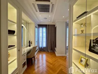 Casa en alquiler de 4 habitaciones en Watthana, Bangkok