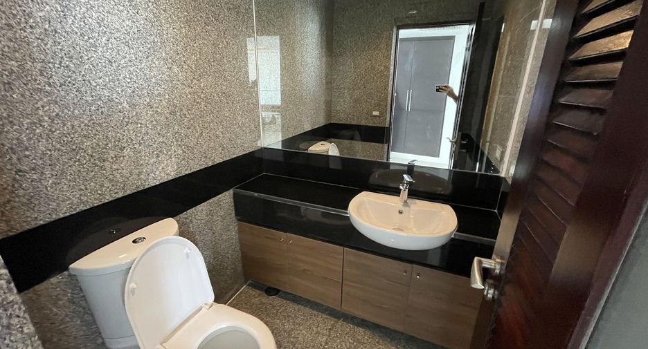 Wohnung zur Miete mit 2 Zimmer in Watthana, Bangkok