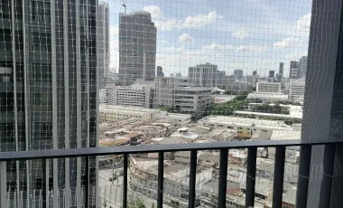 Wohnung zur Miete mit Studio in Bang Rak, Bangkok