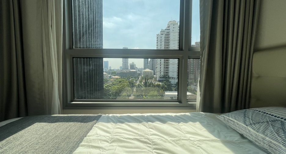 For rent 2 bedrooms condo in Watthana, Bangkok