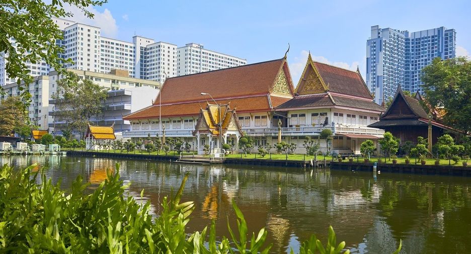 For rent 1 bed condo in Watthana, Bangkok