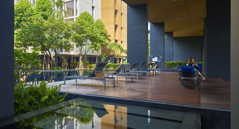 For rent 1 bed condo in Watthana, Bangkok