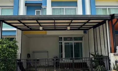 For rent 3 bedrooms townhouse in Don Mueang, Bangkok