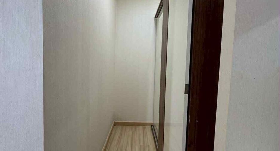 For rent 3 bedrooms townhouse in Don Mueang, Bangkok