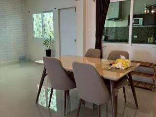 For rent 3 bedrooms townhouse in Don Mueang, Bangkok