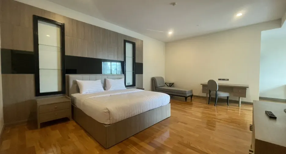 ให้เช่า 4 ห้องนอน คอนโด ใน คลองเตย, กรุงเทพฯ