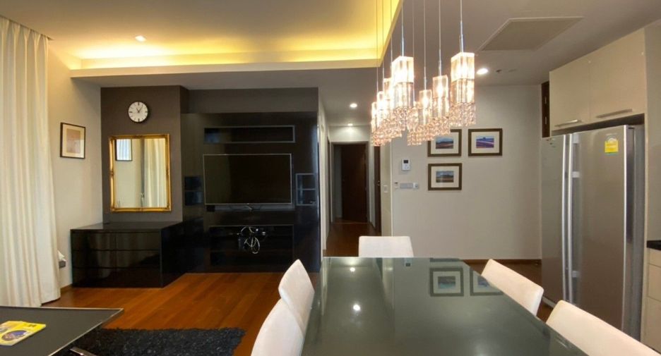 For rent 2 bedrooms condo in Watthana, Bangkok