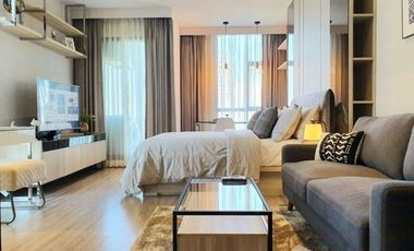 Wohnung zur Miete mit Studio in Watthana, Bangkok