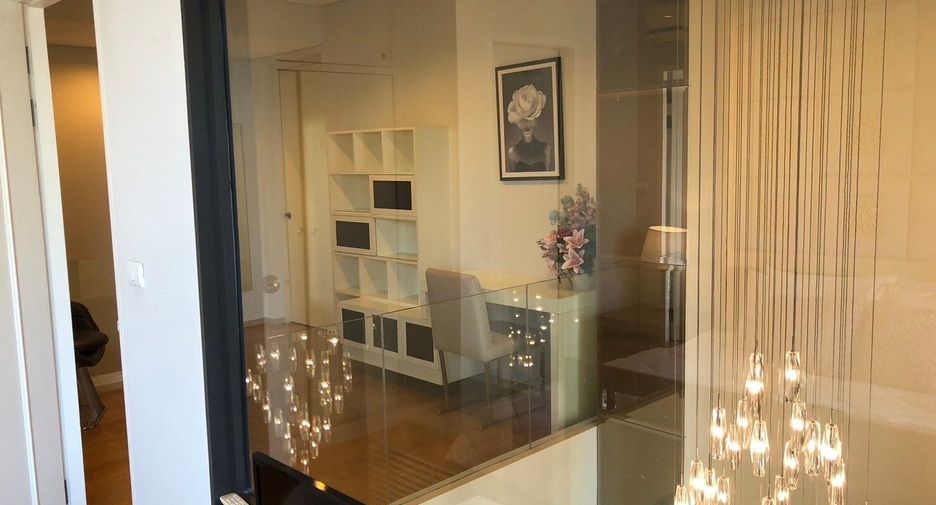 For rent 1 bed condo in Watthana, Bangkok