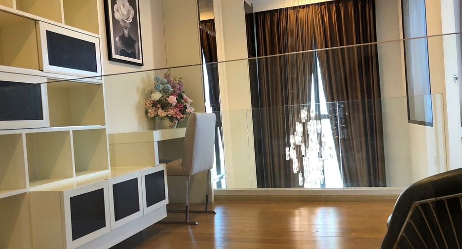 For rent 1 bed condo in Watthana, Bangkok