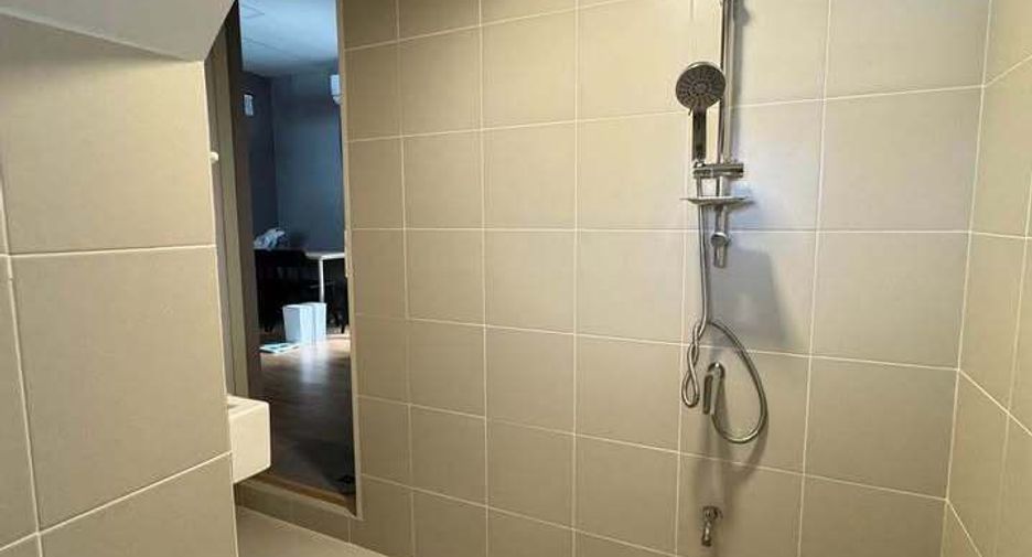 For rent 3 bedrooms townhouse in Prawet, Bangkok