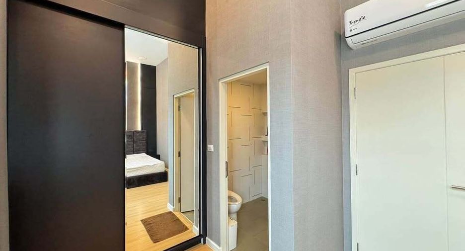 For rent 3 bedrooms townhouse in Prawet, Bangkok
