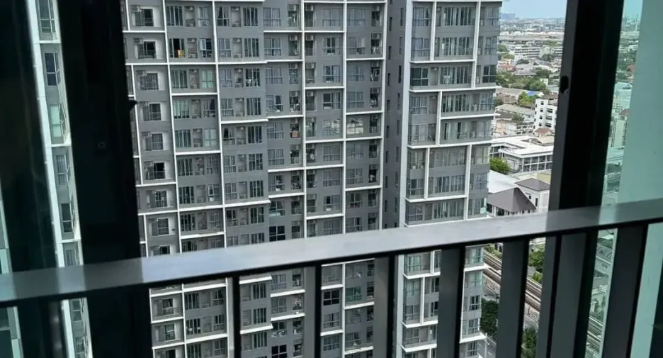 Condo en alquiler de 1 habitaciones en Phra Khanong, Bangkok
