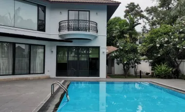 Haus zur Miete mit 5 Zimmer in Suan Luang, Bangkok