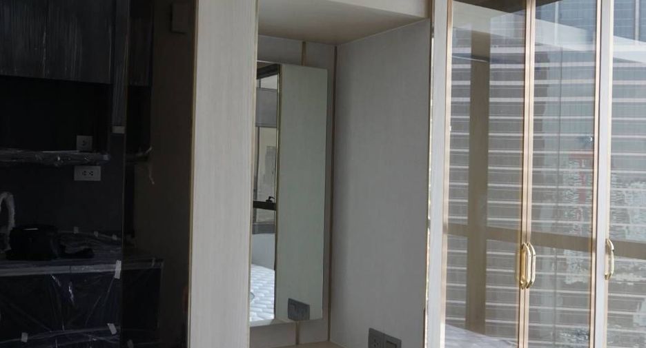 For rent studio condo in Bang Rak, Bangkok