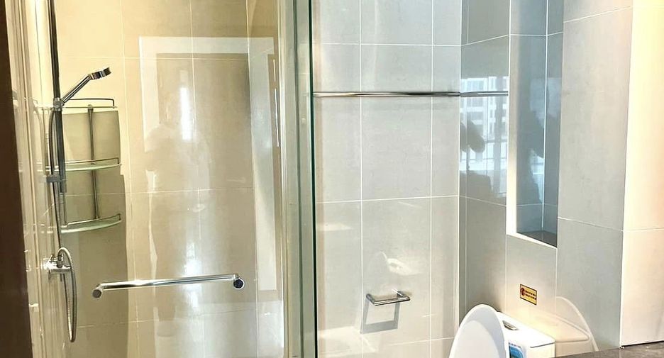 For rent 2 ベッドルーム condo in Sathon, Bangkok