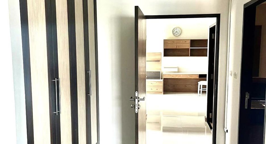 For rent 2 ベッドルーム condo in Sathon, Bangkok