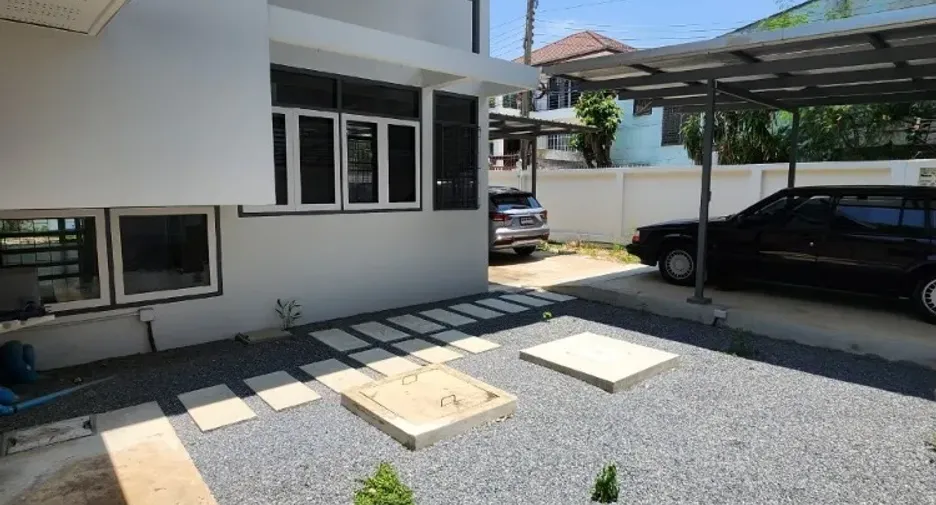 ให้เช่า 4 ห้องนอน บ้านเดี่ยว ใน พระโขนง, กรุงเทพฯ