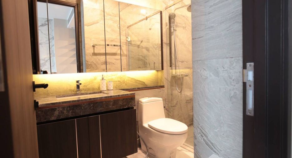 For rent 1 bed condo in Khlong Toei, Bangkok