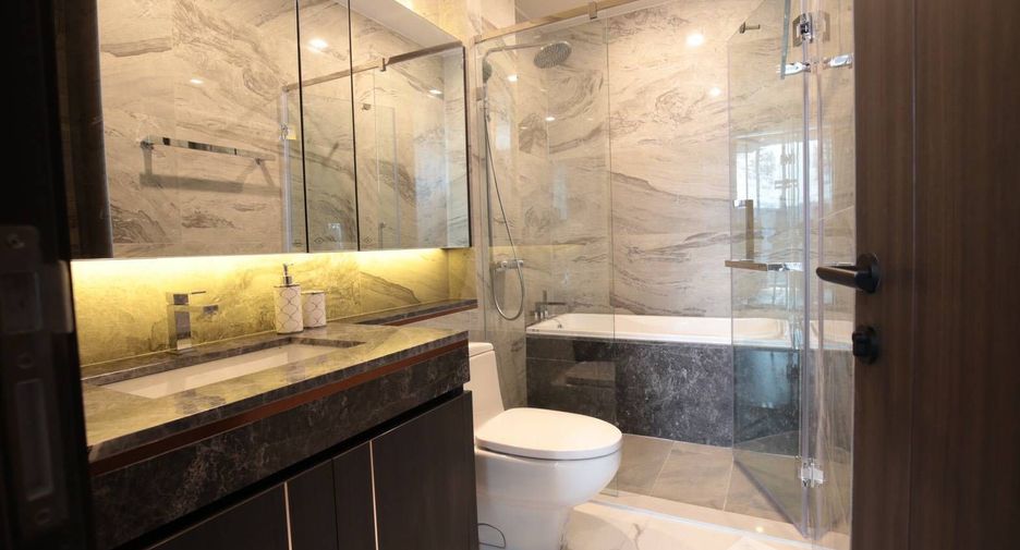 For rent 1 bed condo in Khlong Toei, Bangkok
