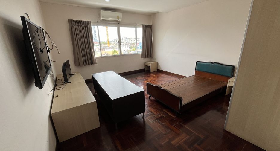 À louer 2 chambres appartement à Yan Nawa, Bangkok