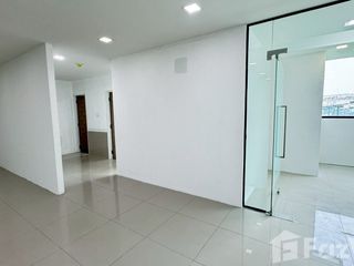 Büro zur Miete in Yan Nawa, Bangkok