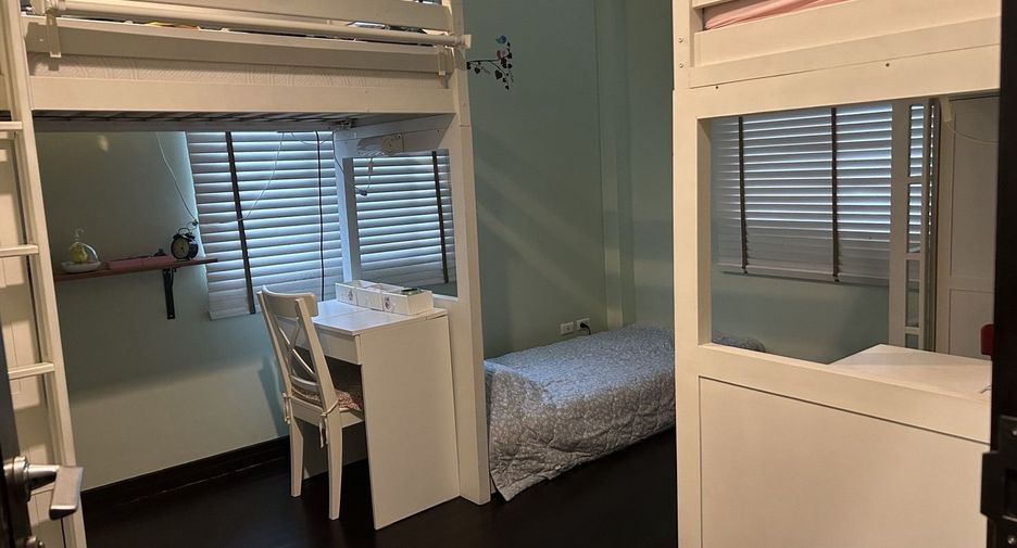 For rent 3 bedrooms house in Prawet, Bangkok