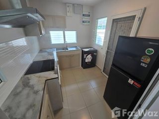Casa en alquiler de 3 habitaciones en Bang Phli, Samut Prakan