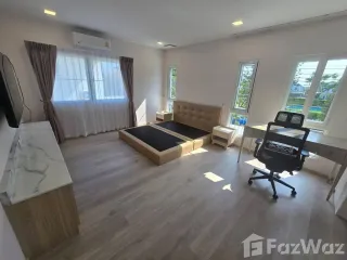 Casa en alquiler de 3 habitaciones en Bang Phli, Samut Prakan