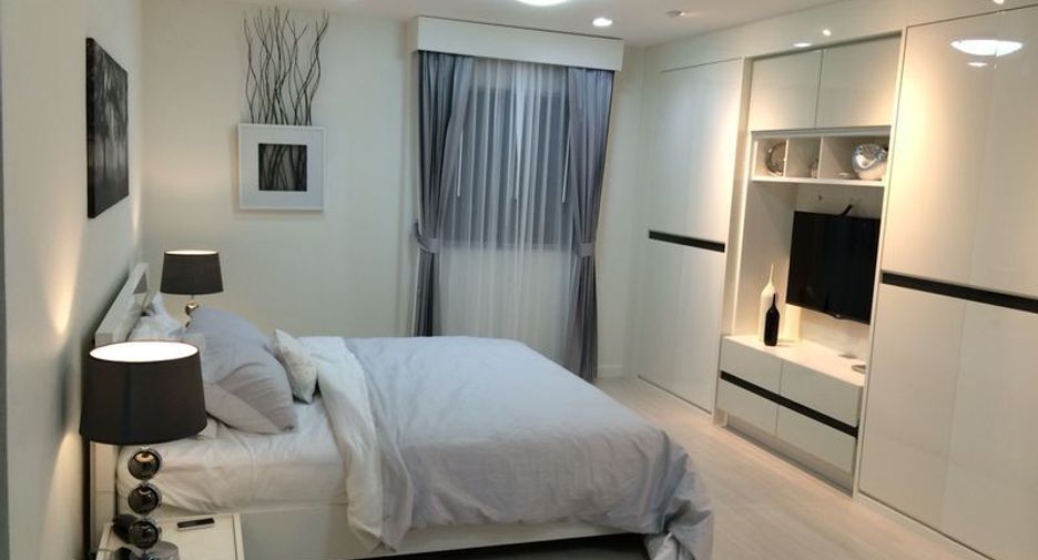 Wohnung zur Miete mit 2 Zimmer in Yan Nawa, Bangkok