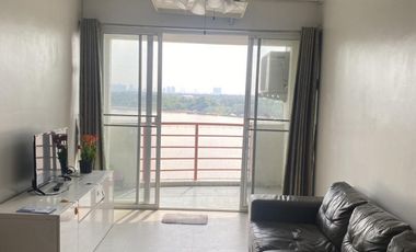 For rent 3 bedrooms condo in Yan Nawa, Bangkok