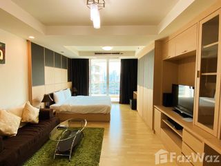 For rent studio condo in Pathum Wan, Bangkok