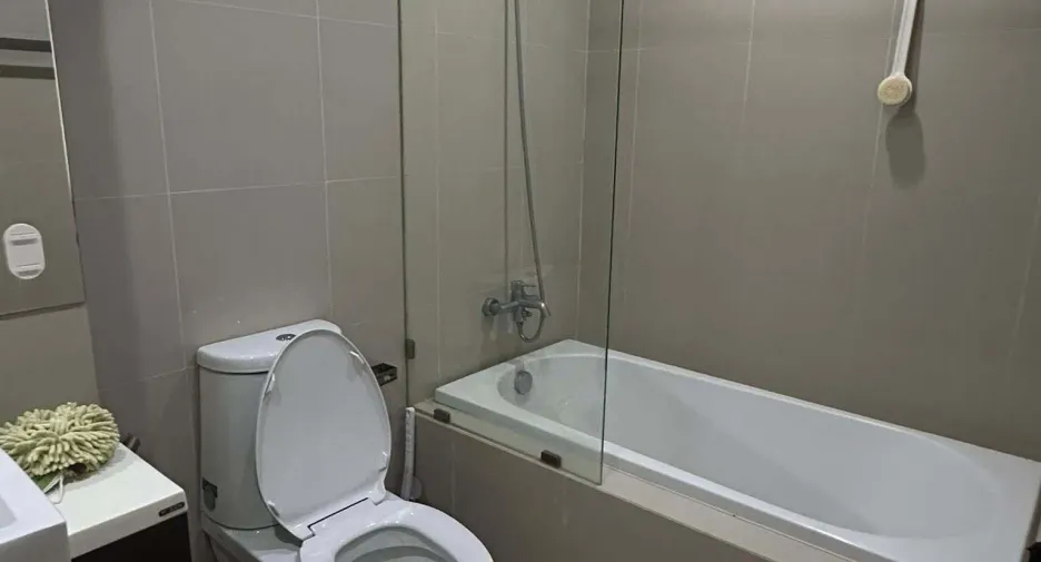 For rent 1 bed condo in Phaya Thai, Bangkok