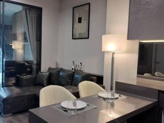 For rent 2 bedrooms condo in Bang Rak, Bangkok
