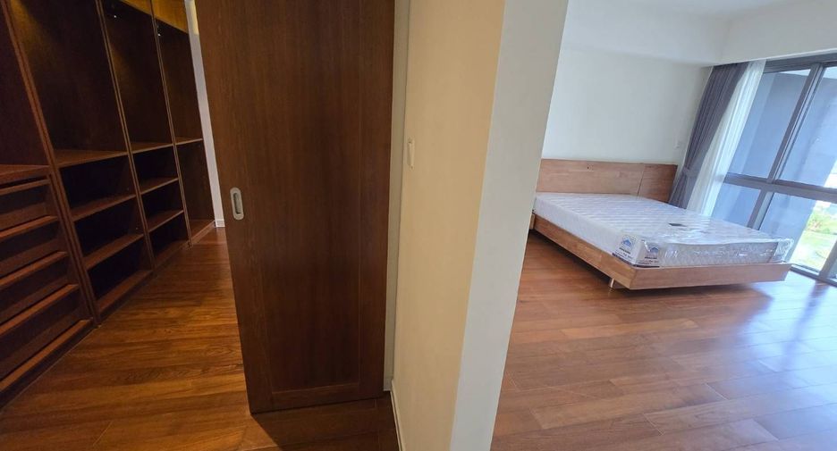 Wohnung zur Miete mit 3 Zimmer in Yan Nawa, Bangkok
