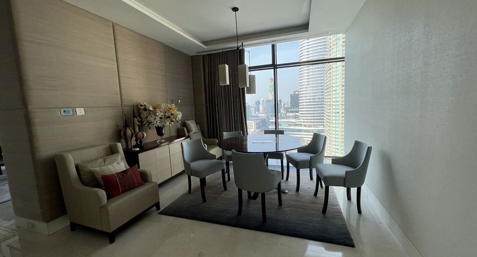 For rent 4 bedrooms condo in Pathum Wan, Bangkok