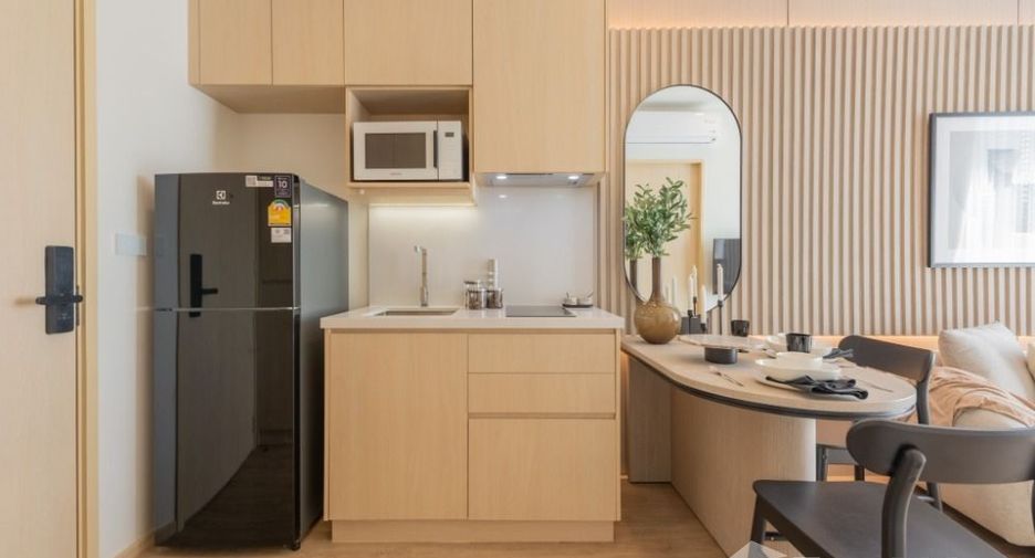 For rent 1 bed condo in Watthana, Bangkok