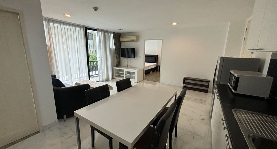 For rent 2 bedrooms condo in Watthana, Bangkok