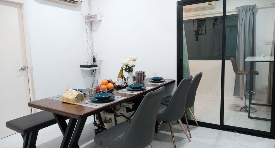 For rent 6 bedrooms house in Bang Na, Bangkok